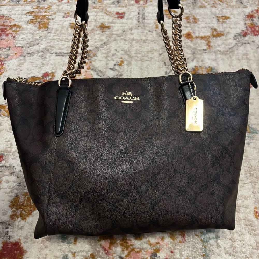 Coach Ava Chain Tote in color Signature Canvas